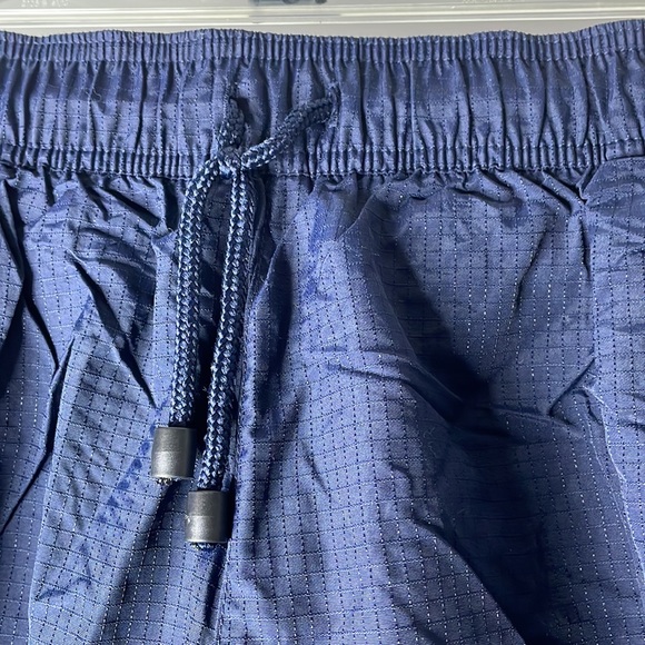 Jos A Bank Men swim trunks navy blue xL shell 100% nylon lining 100% polyester - Picture 3 of 12